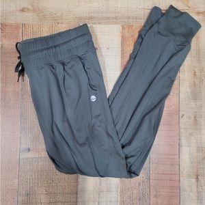 Senita Joggers small